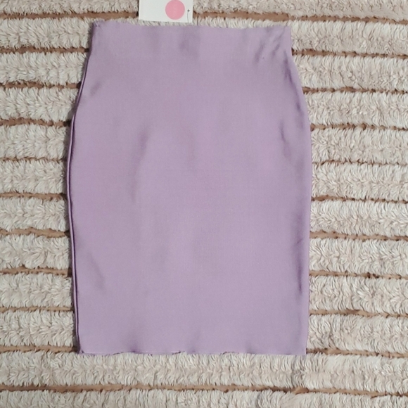 Bandage pencil skirt ๐ - Picture 4 of 9